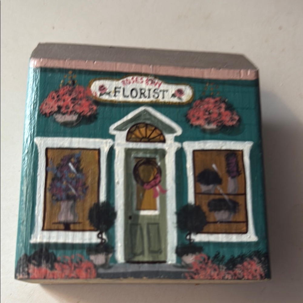 Hand painted 1990s Susan Stentiford Charming Green and Pink Florist Shop Decor